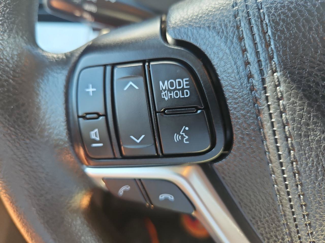 Used 2020 Toyota Sienna LE FWD image 29