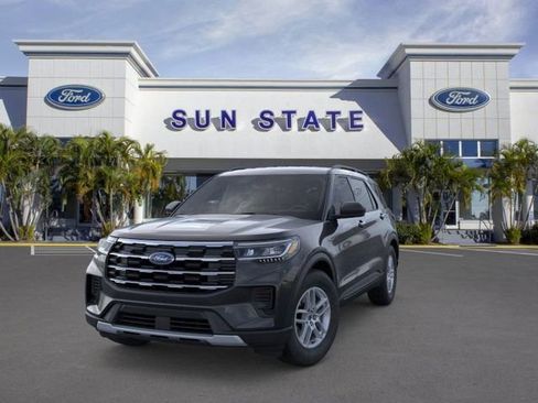 New 2026 Ford Explorer Active image 4