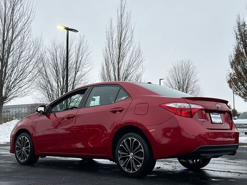 Used 2015 Toyota Corolla S Premium image 12