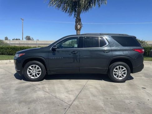 Used 2021 Chevrolet Traverse LT FWD image 5