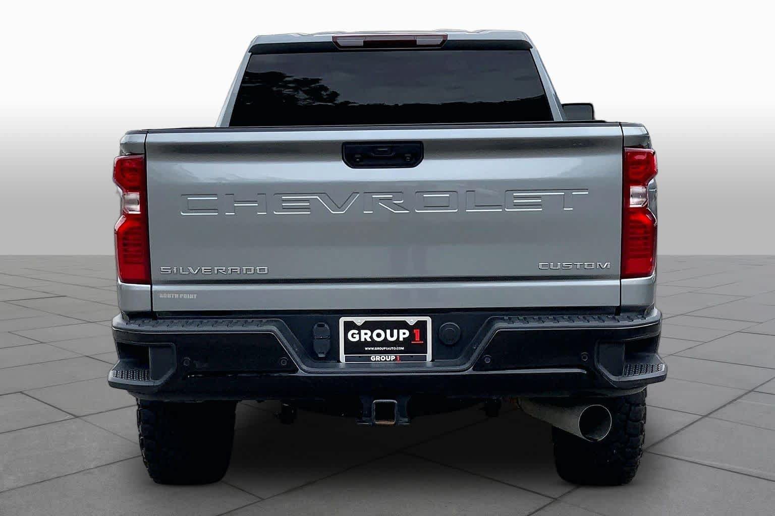 Used 2024 Chevrolet Silverado 2500 Custom w/ Custom Value Package AWD/4WD image 5