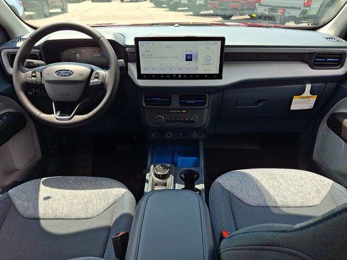 New 2026 Ford Maverick XLT w/ XLT Luxury Package FWD image 8