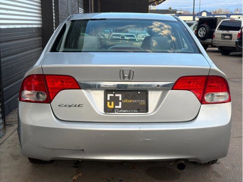 Used 2010 Honda Civic LX image 5
