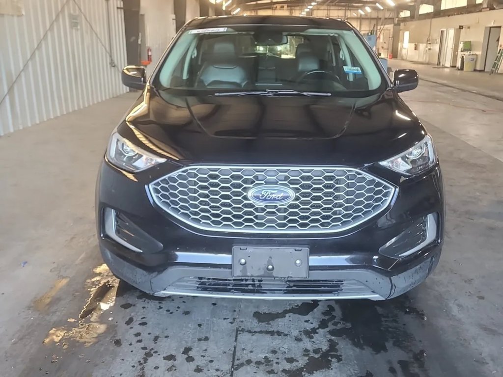 Used 2023 Ford Edge SEL AWD/4WD image 7
