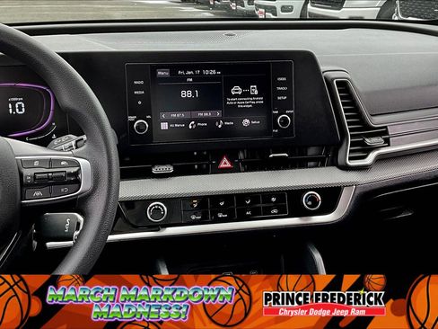 Used 2023 Kia Sportage LX image 6