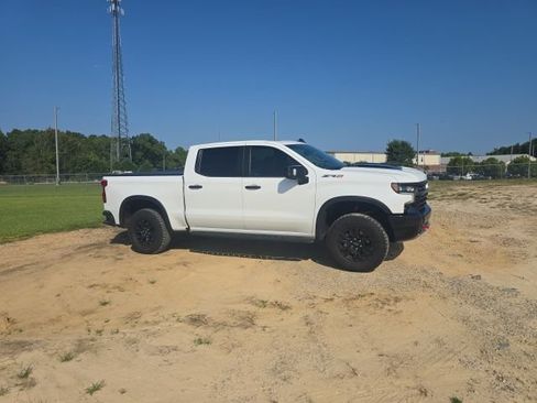 Used 2023 Chevrolet Silverado 1500 ZR2 w/ Technology Package AWD/4WD image 12