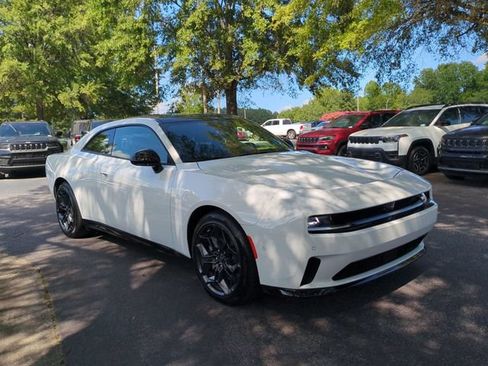 Used 2025 Dodge Charger Daytona R/T w/ Quick Order Package 25M R/T AWD/4WD image 7