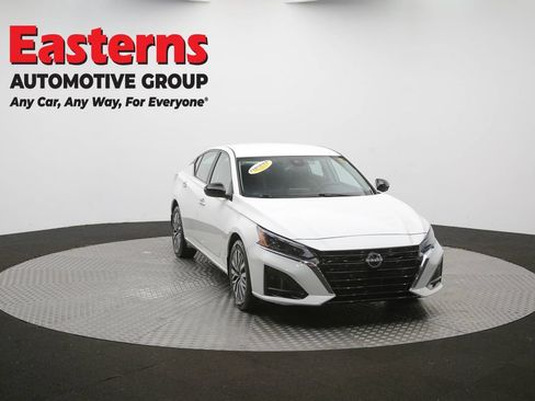 Used 2023 Nissan Altima 2.5 SV AWD/4WD image 36
