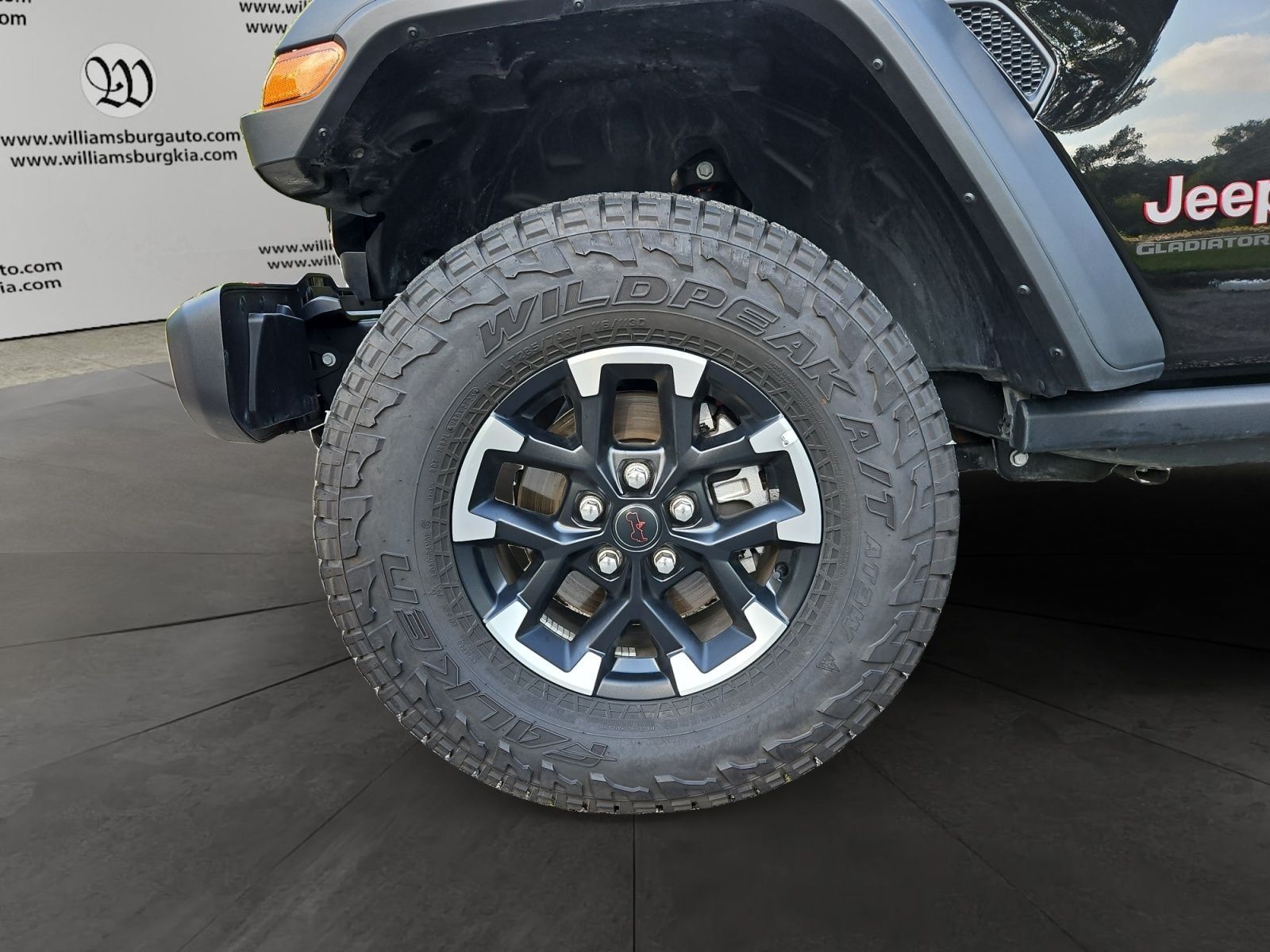 Used 2026 Jeep Gladiator Rubicon AWD/4WD image 14