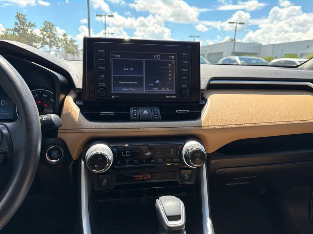 Used 2021 Toyota RAV4 XLE Premium FWD image 16