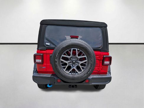 Used 2024 Jeep Wrangler Unlimited AWD/4WD image 5