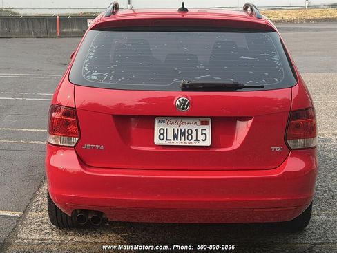 Used 2013 Volkswagen Jetta TDI FWD image 4