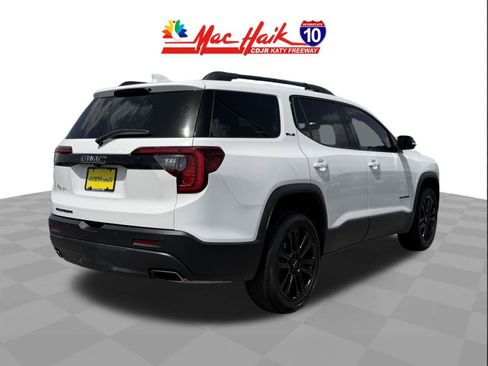 Used 2023 GMC Acadia SLE w/ Driver Convenience Package FWD image 7