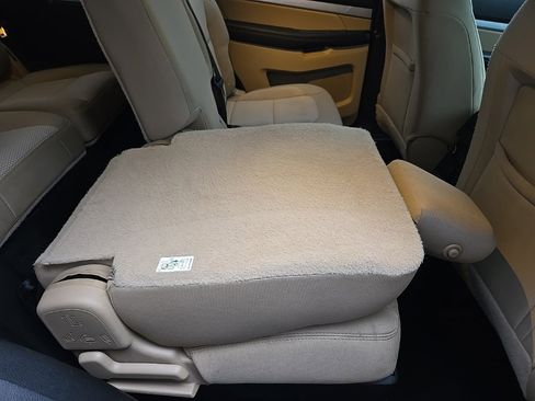 Used 2017 Ford Explorer XLT image 81