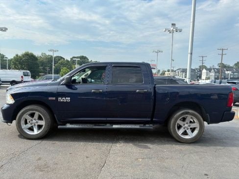 Used 2014 RAM 1500 Express RWD image 10