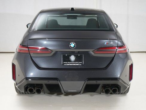 Used 2025 BMW M5 w/ Executive Package image 13