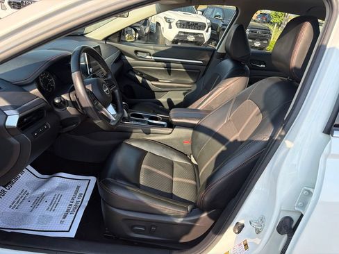 Used 2024 Nissan Altima 2.5 SR FWD image 24