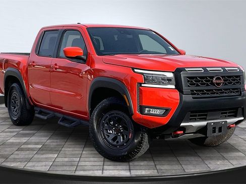 Used 2025 Nissan Frontier PRO-4X w/ Tow Package image 12