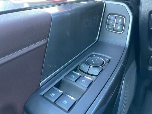 Used 2021 Ford F150 Lariat w/ Equipment Group 502A High image 28