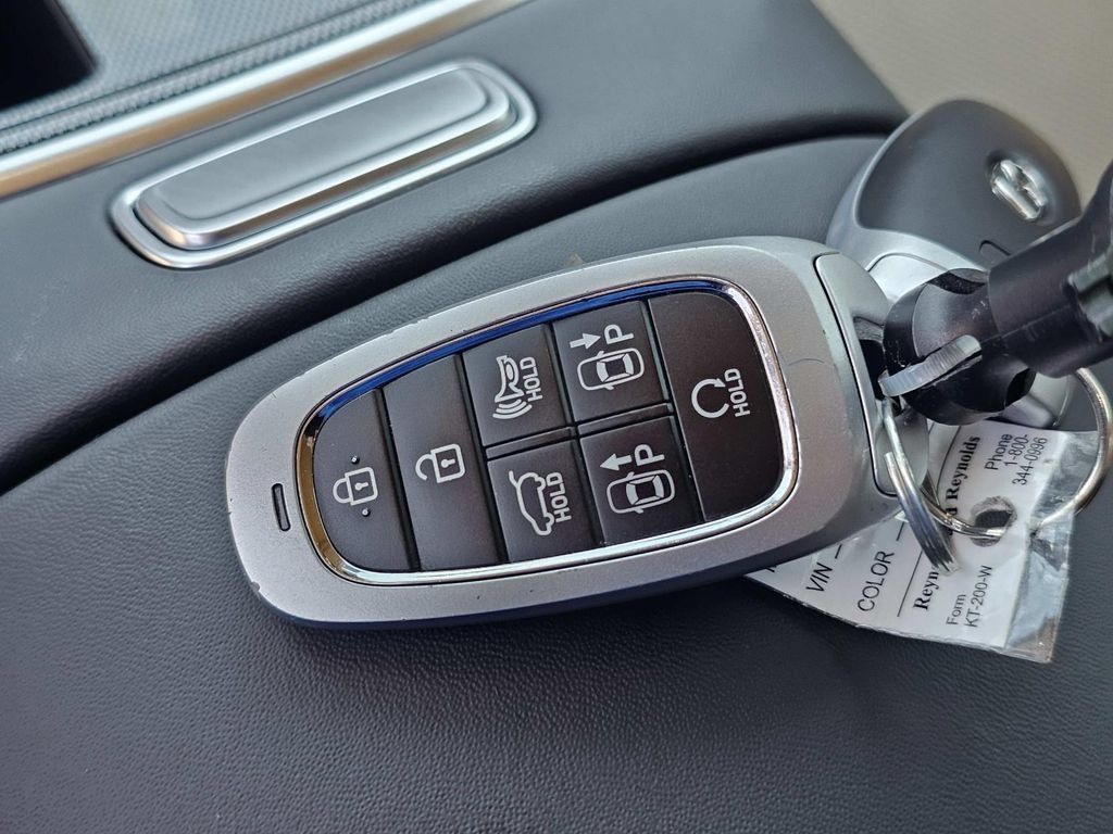 Used 2022 Hyundai Santa Fe Limited FWD image 37