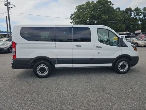 Used 2018 Ford Transit 150 XL RWD image 6
