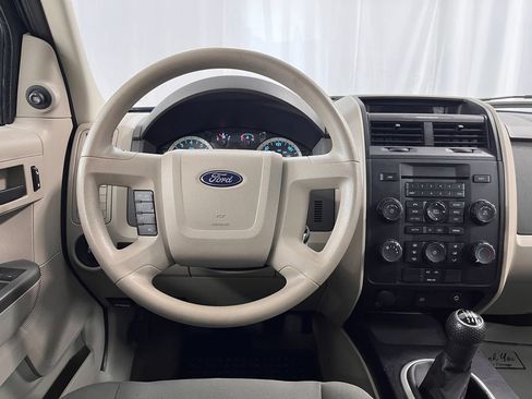 Used 2011 Ford Escape XLS FWD image 17