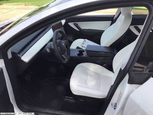 Used 2021 Tesla Model Y Long Range AWD/4WD image 7