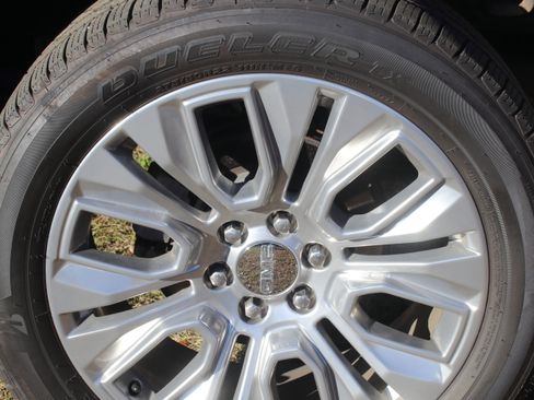 Used 2022 GMC Sierra 1500 Denali w/ Denali Reserve Package image 24