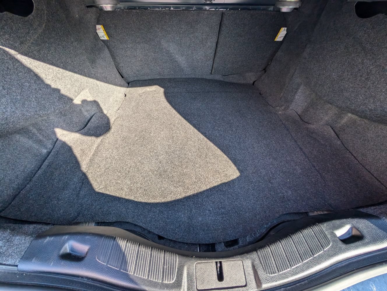 Used 2020 Ford Fusion SEL FWD image 19