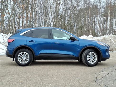 Used 2022 Ford Escape SE w/ Convenience Package image 3