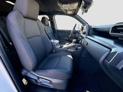 Used 2025 Toyota 4Runner SR5 image 34