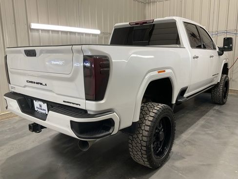 Used 2024 GMC Sierra 2500 Denali Ultimate image 23