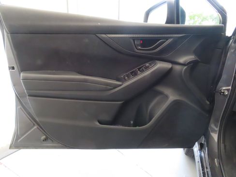 Used 2021 Subaru Crosstrek 2.0i AWD/4WD image 10