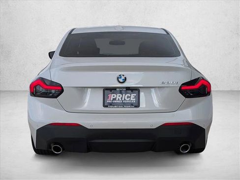 Certified 2025 BMW 230i Coupe w/ Premium Package image 7