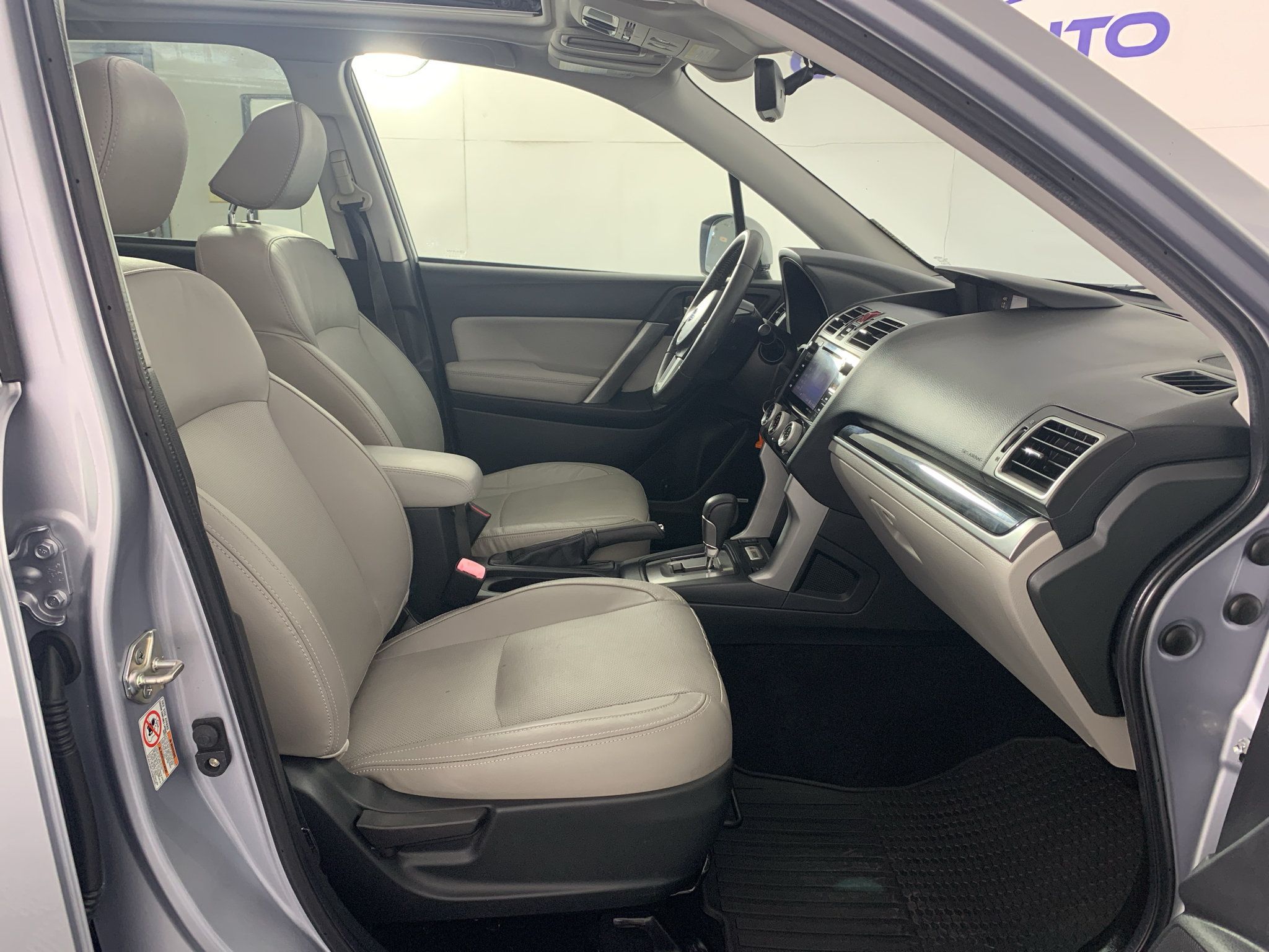 Used 2017 Subaru Forester 2.5i Limited AWD/4WD image 38