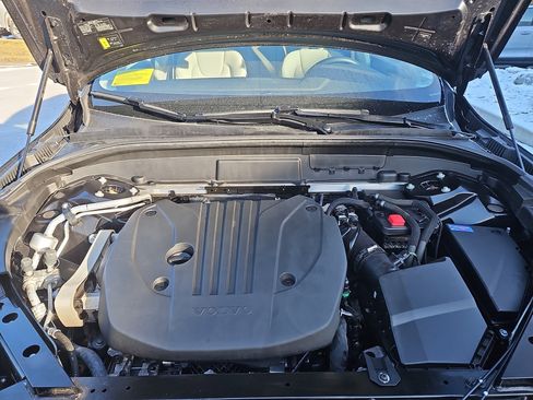 Used 2024 Volvo XC60 B5 Plus w/ Protection Package Premier image 36