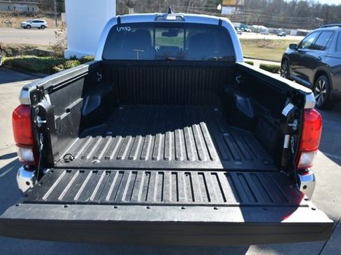 Used 2023 Toyota Tacoma SR5 image 9