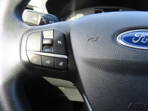 Used 2022 Ford Escape S image 28