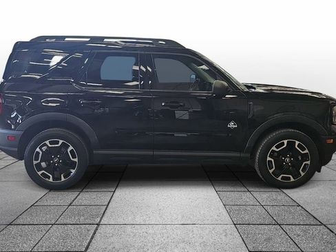 Used 2022 Ford Bronco Sport Outer Banks w/ Tech Package AWD/4WD image 4
