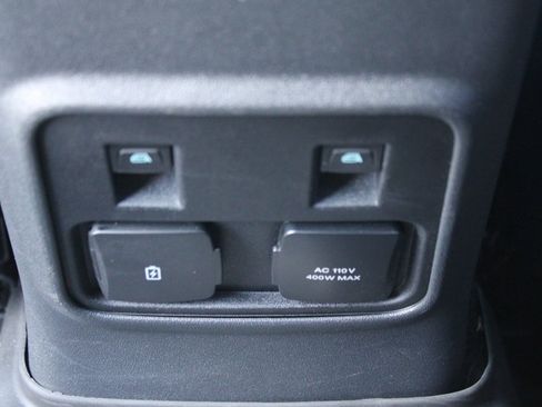 Used 2023 Ford Bronco Outer Banks w/ Sasquatch Package image 32