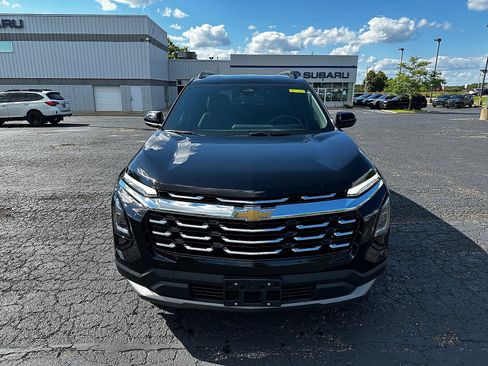 Used 2025 Chevrolet Equinox LT w/ Convenience Package II AWD/4WD image 8