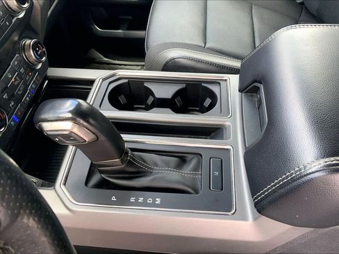 Used 2019 Ford F150 Raptor w/ Equipment Group 802A Luxury AWD/4WD image 17