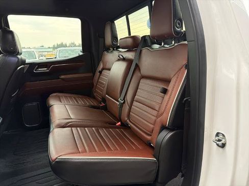 Used 2023 GMC Sierra 1500 Denali Ultimate AWD/4WD image 39