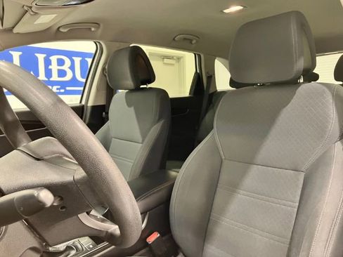 Used 2016 Kia Sorento LX image 41