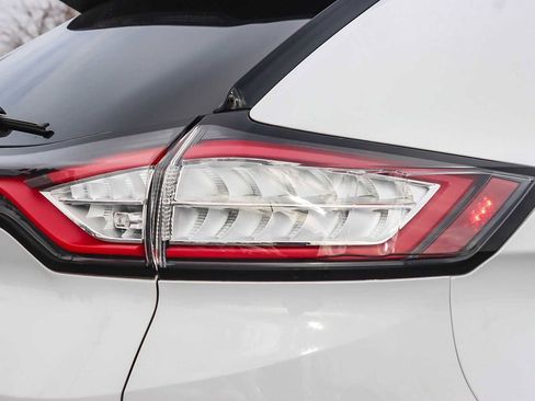 Used 2015 Ford Edge SEL w/ Equipment Group 201A image 8