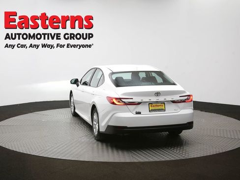 Used 2025 Toyota Camry LE image 66
