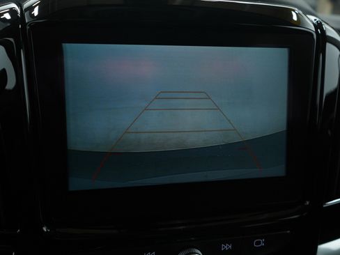 Used 2019 Chevrolet Traverse LT image 31