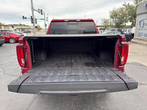 Used 2023 GMC Sierra 1500 AT4 w/ AT4 Premium Package image 9