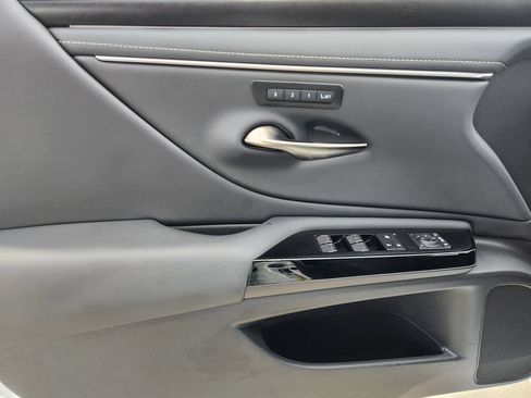 Certified 2025 Lexus ES 350 w/ Premium Package FWD image 22