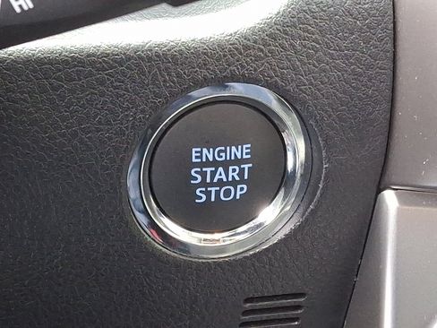 Used 2022 Toyota 4Runner SR5 Premium w/ Moonroof Package image 23